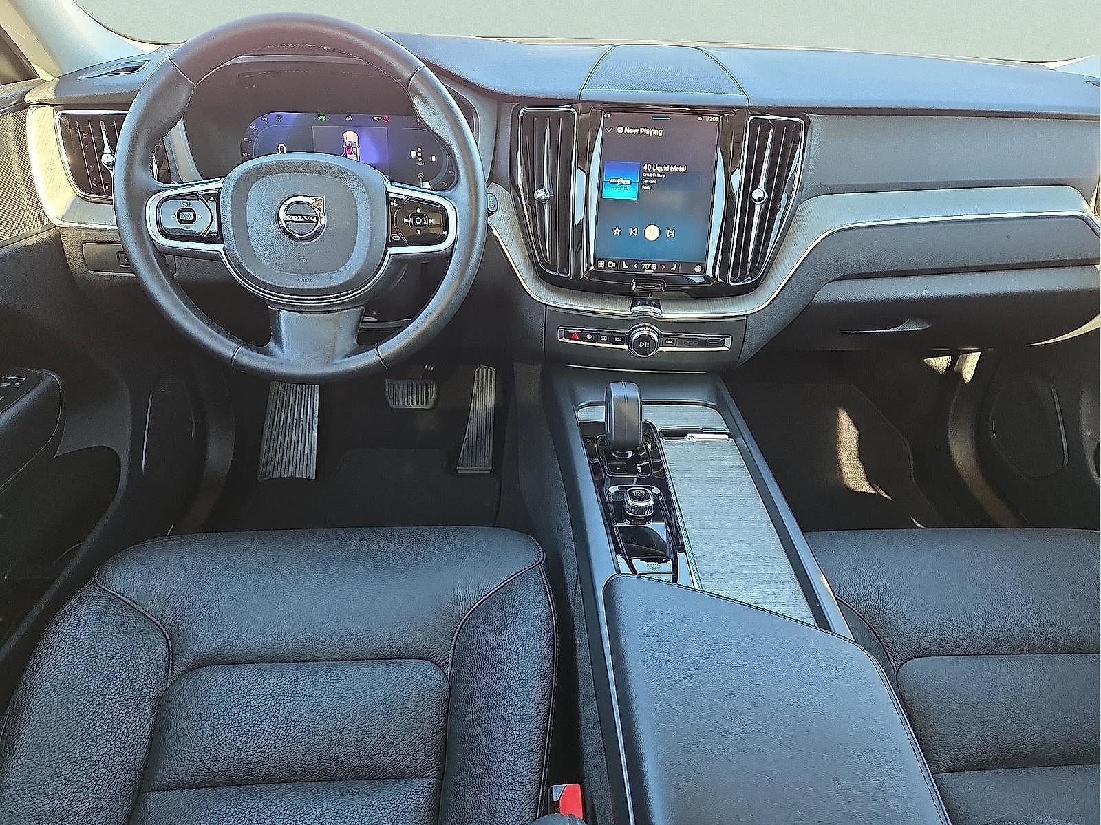 2025 Volvo XC60 Plus