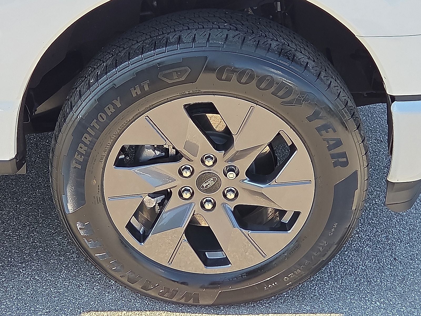 2024 Ford F-150 Lightning Flash
