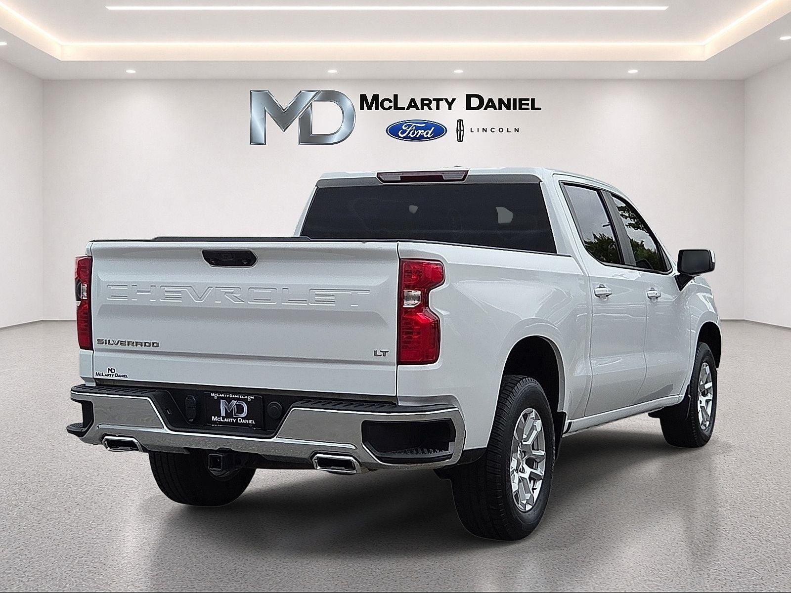 2024 Chevrolet Silverado 1500 LT LT1