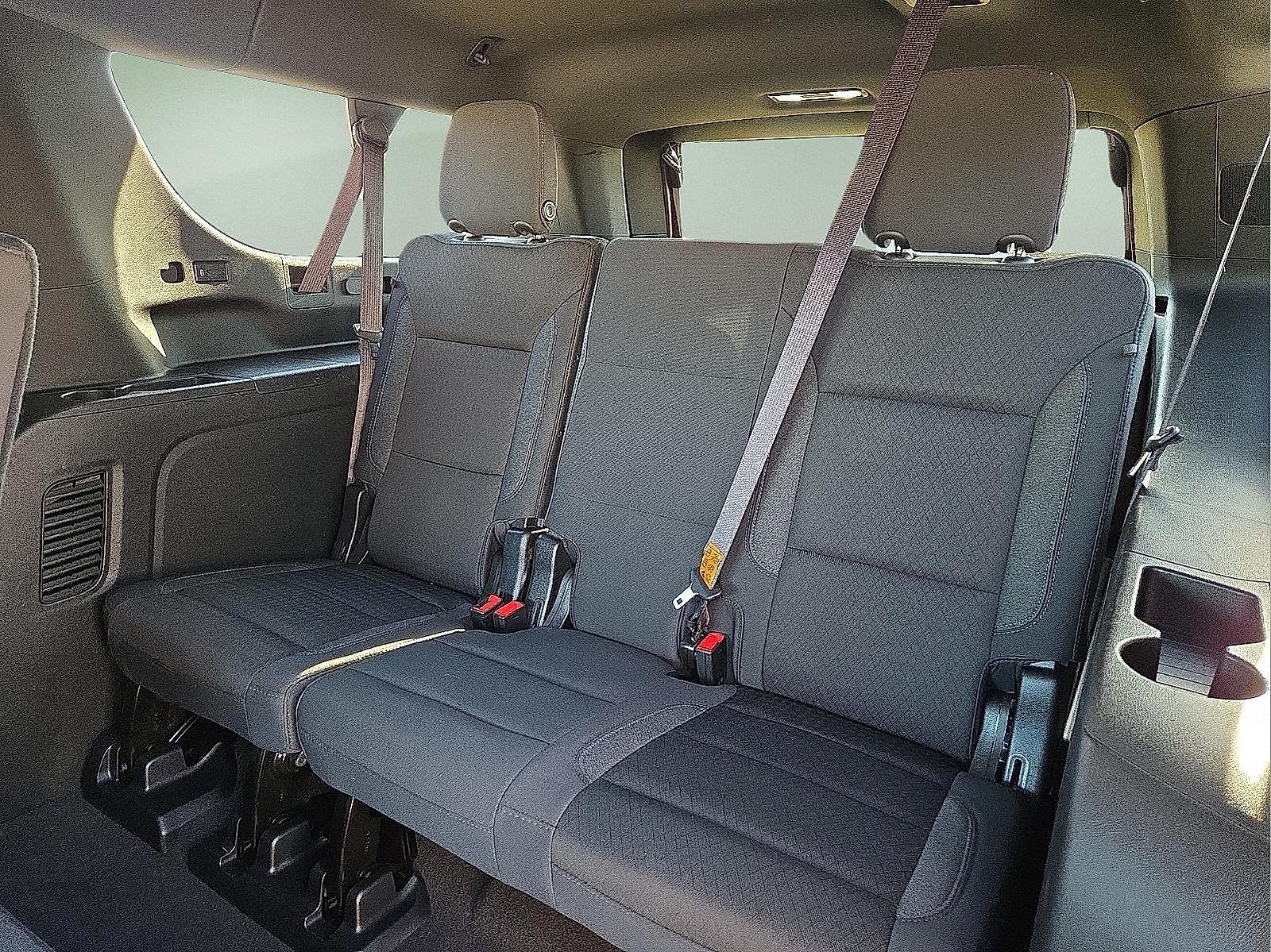 2024 Chevrolet Suburban LS