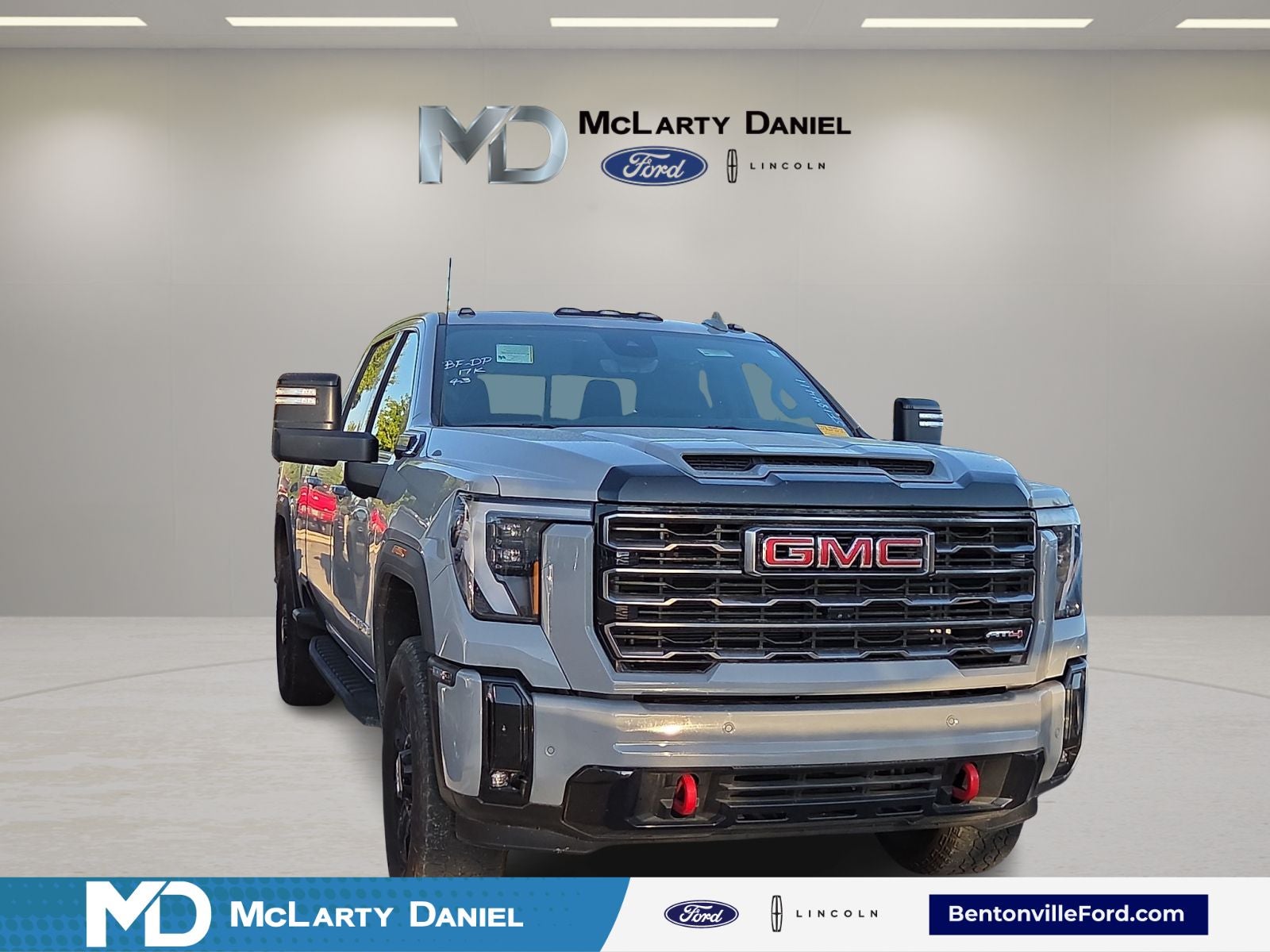 2025 GMC Sierra 2500HD AT4