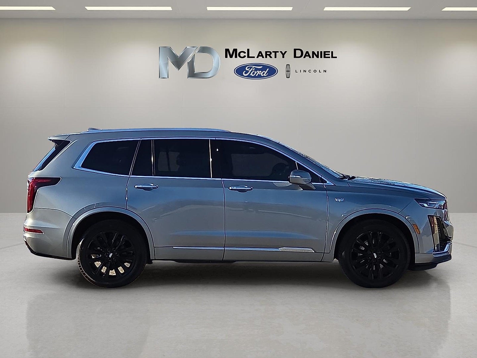 2024 Cadillac XT6 Luxury