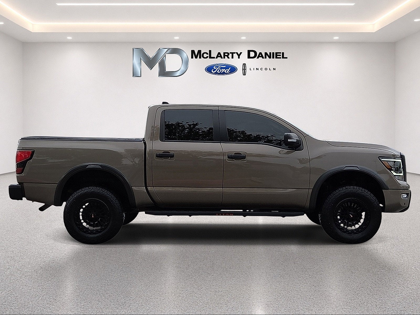 2023 Nissan Titan PRO-4X