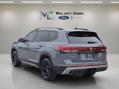 2025 Volkswagen Atlas 2.0T Peak Edition