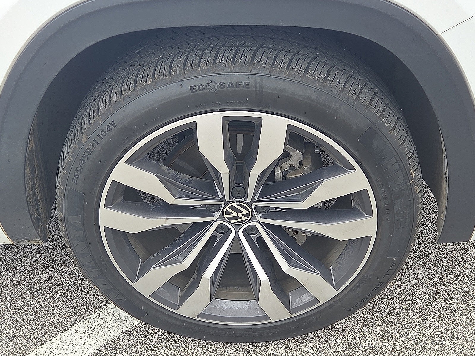 2022 Volkswagen Atlas Cross Sport 3.6L V6 SEL Premium R-Line