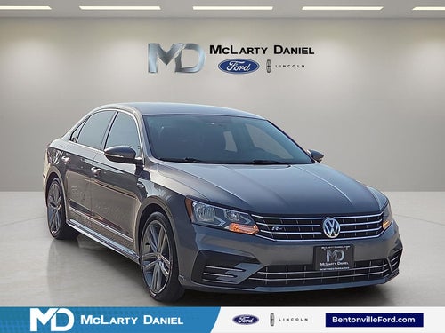 2017 Volkswagen Passat 1.8T R-Line