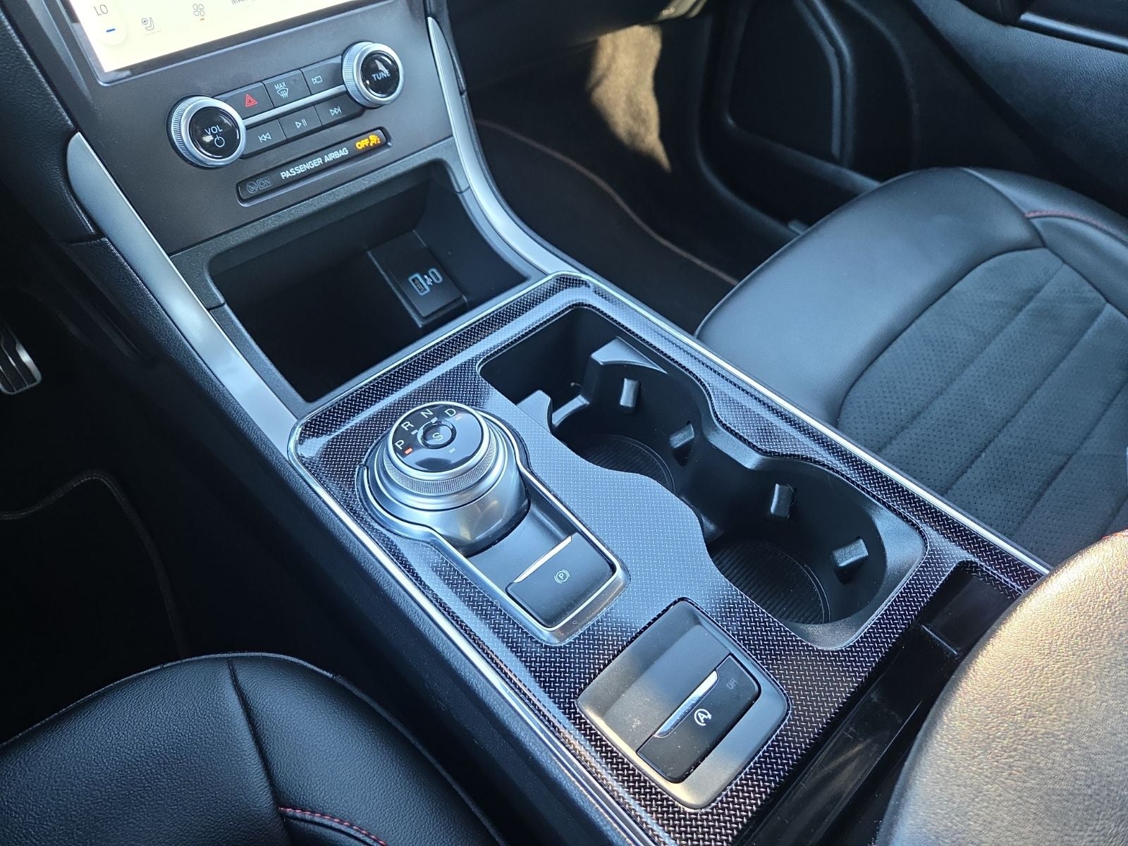 2021 Ford Edge ST Line