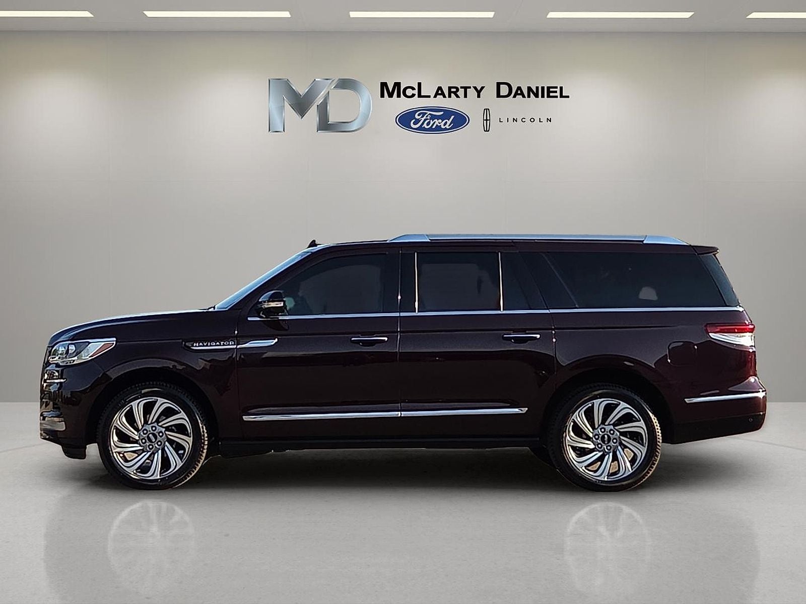 2023 Lincoln Navigator L Reserve