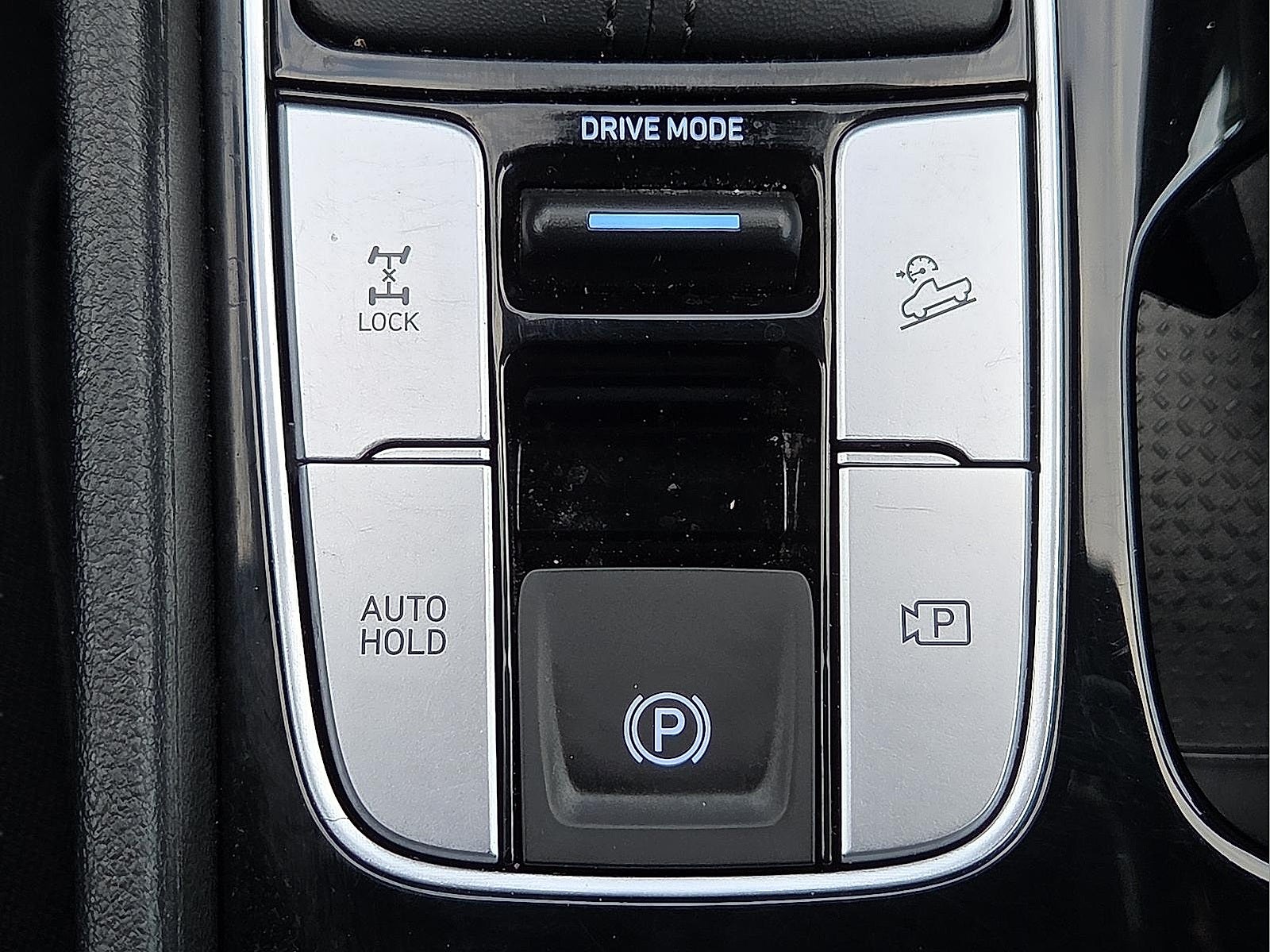 2025 Hyundai Santa Cruz SE