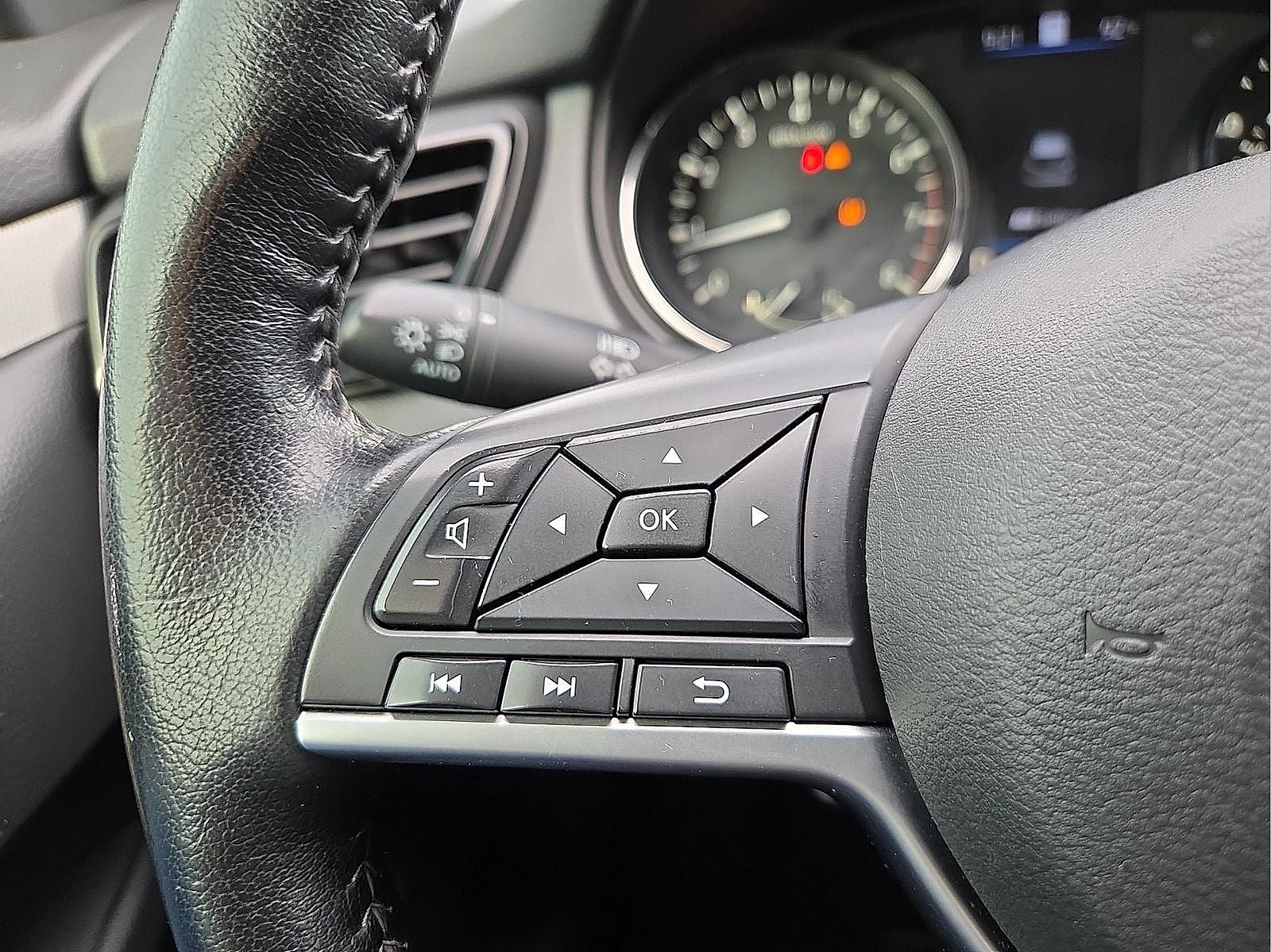 2020 Nissan Rogue Sport SL