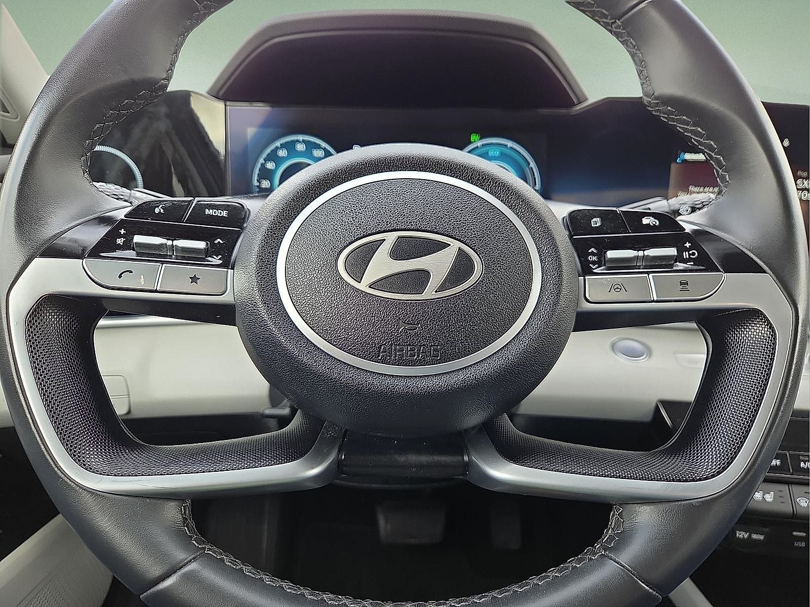 2025 Hyundai Elantra Hybrid Limited