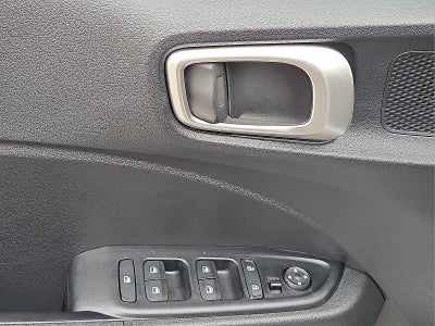 2025 Hyundai Venue SE