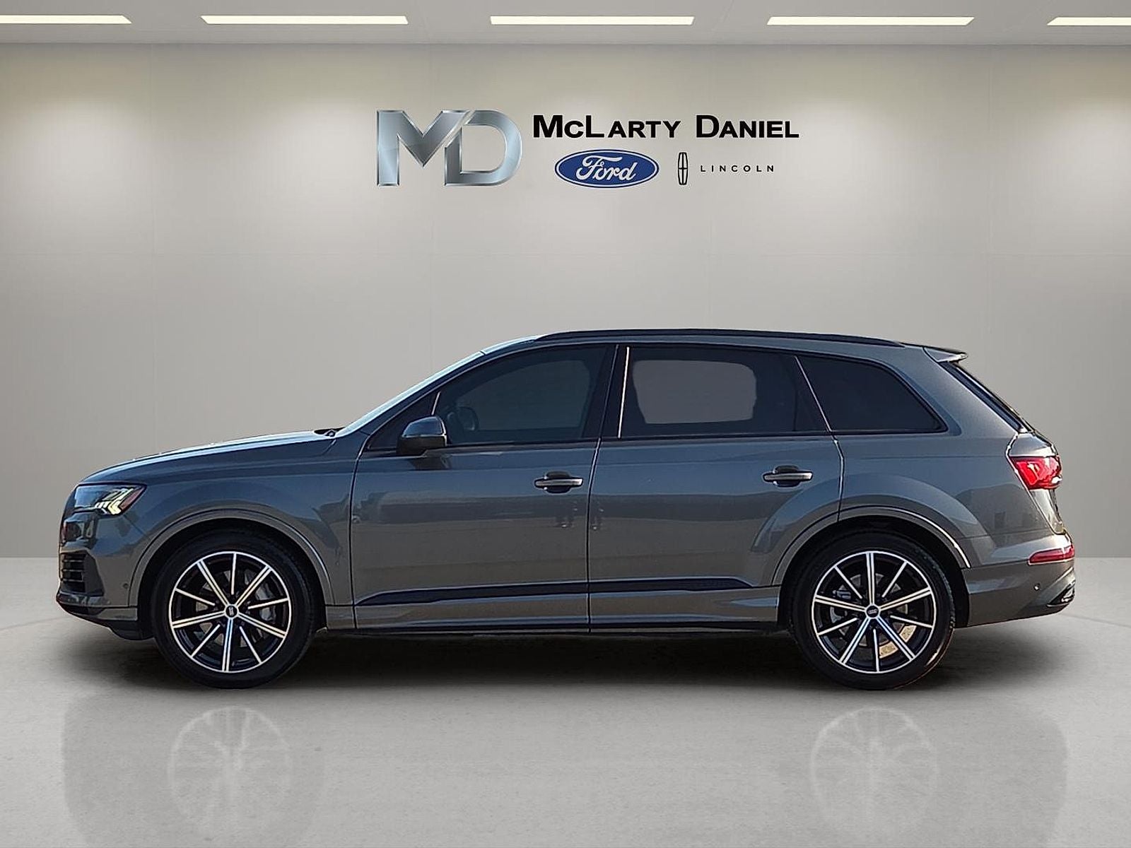 2021 Audi Q7 55 Prestige quattro