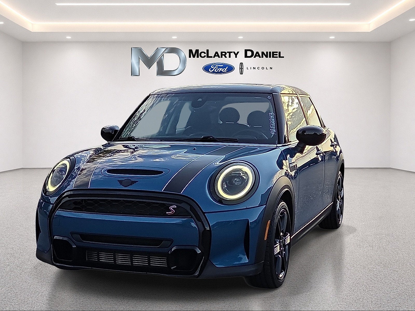 2023 MINI Cooper S Signature
