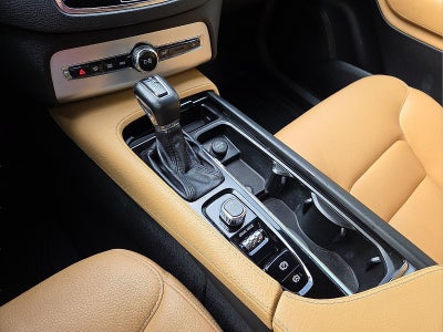 2018 Volvo XC90 T6 Momentum