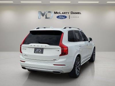 2018 Volvo XC90 T6 Momentum