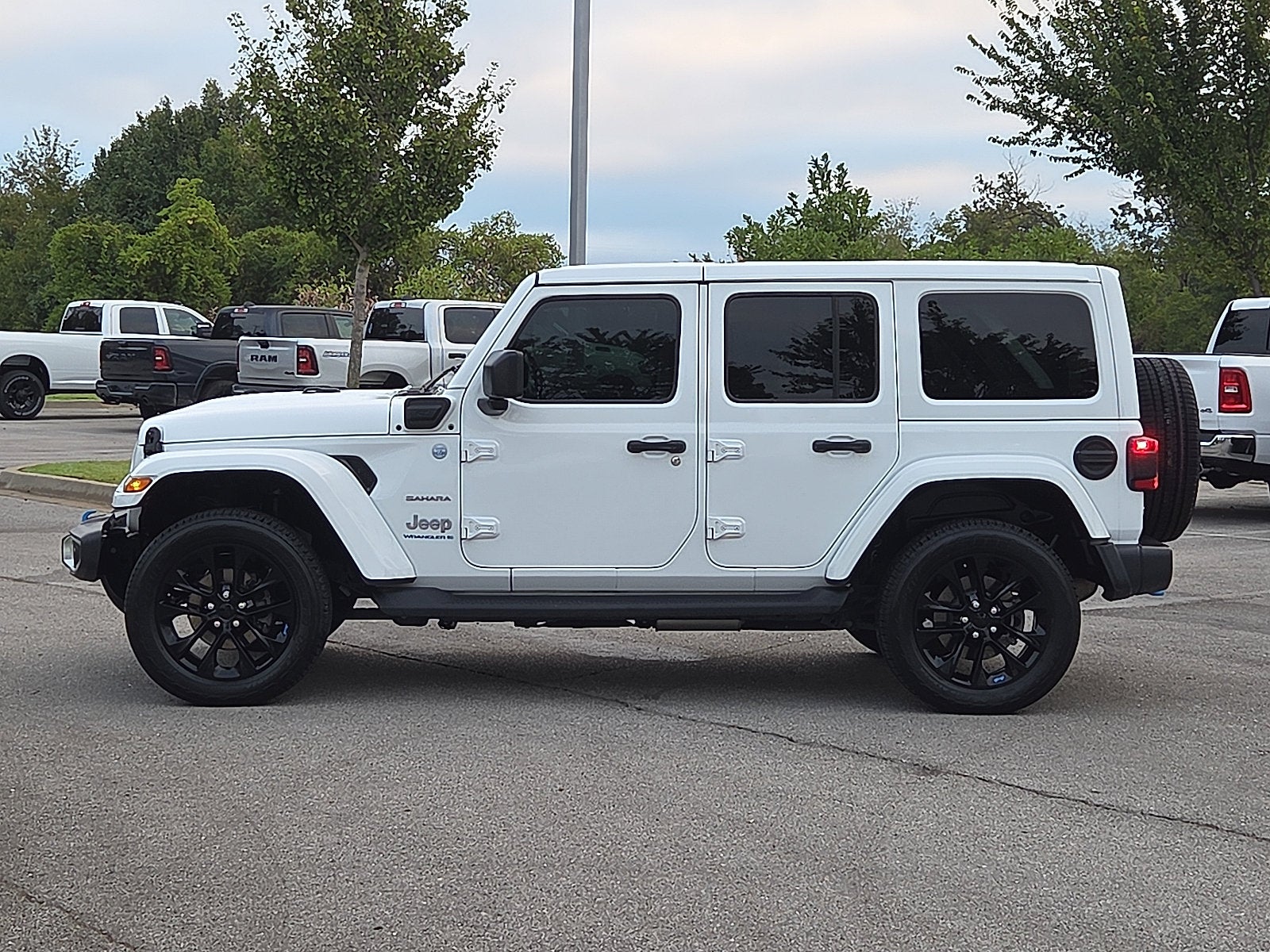 2023 Jeep Wrangler 4xe Sahara 4x4