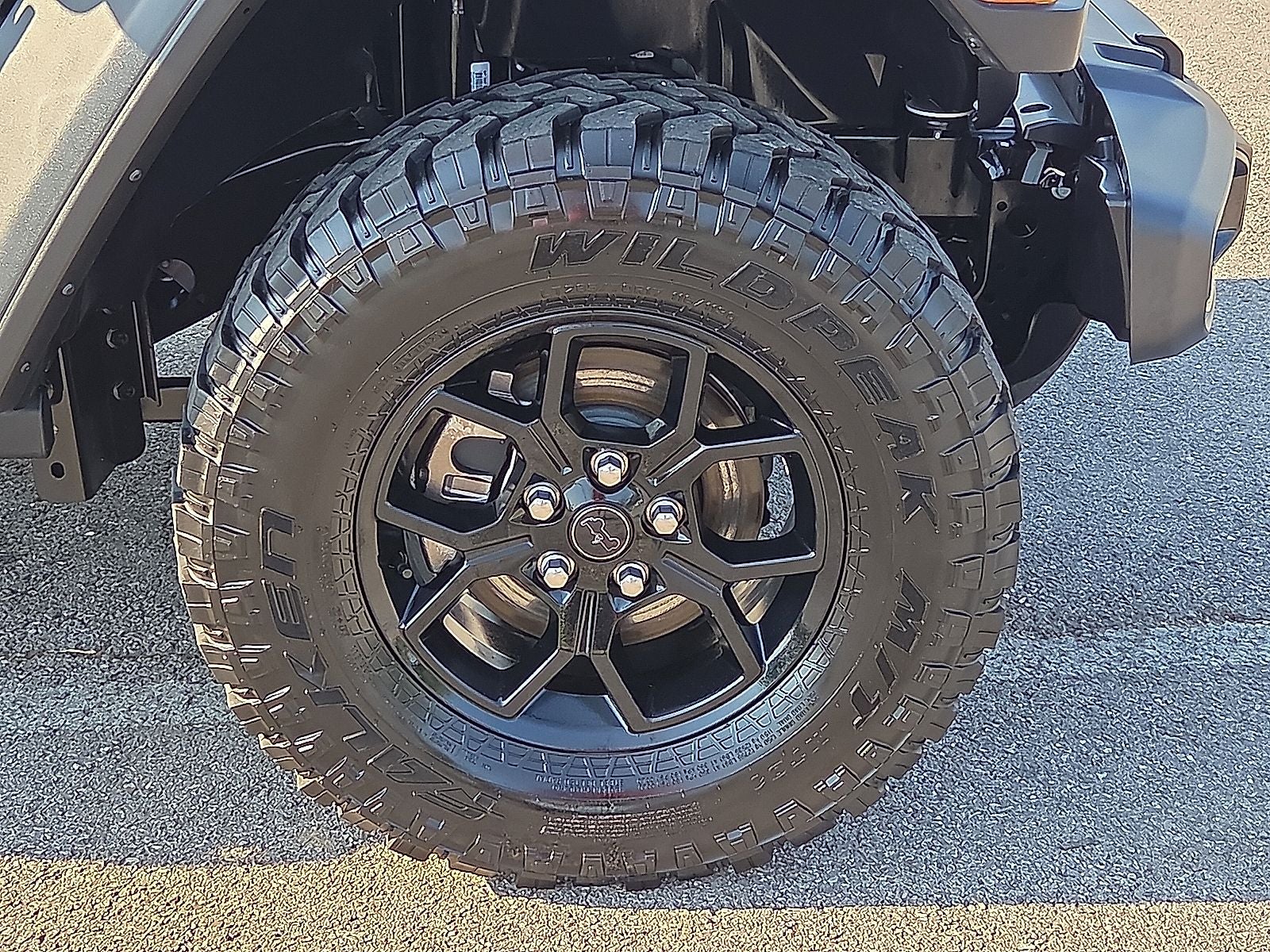 2025 Jeep Wrangler 4-Door Willys 4x4