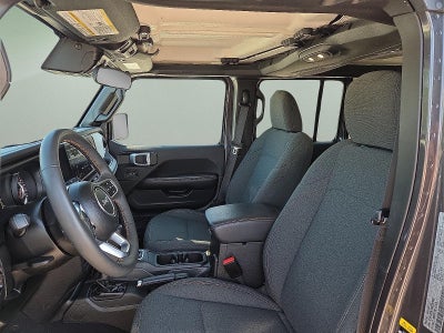 2025 Jeep Wrangler 4-Door Sahara 4x4