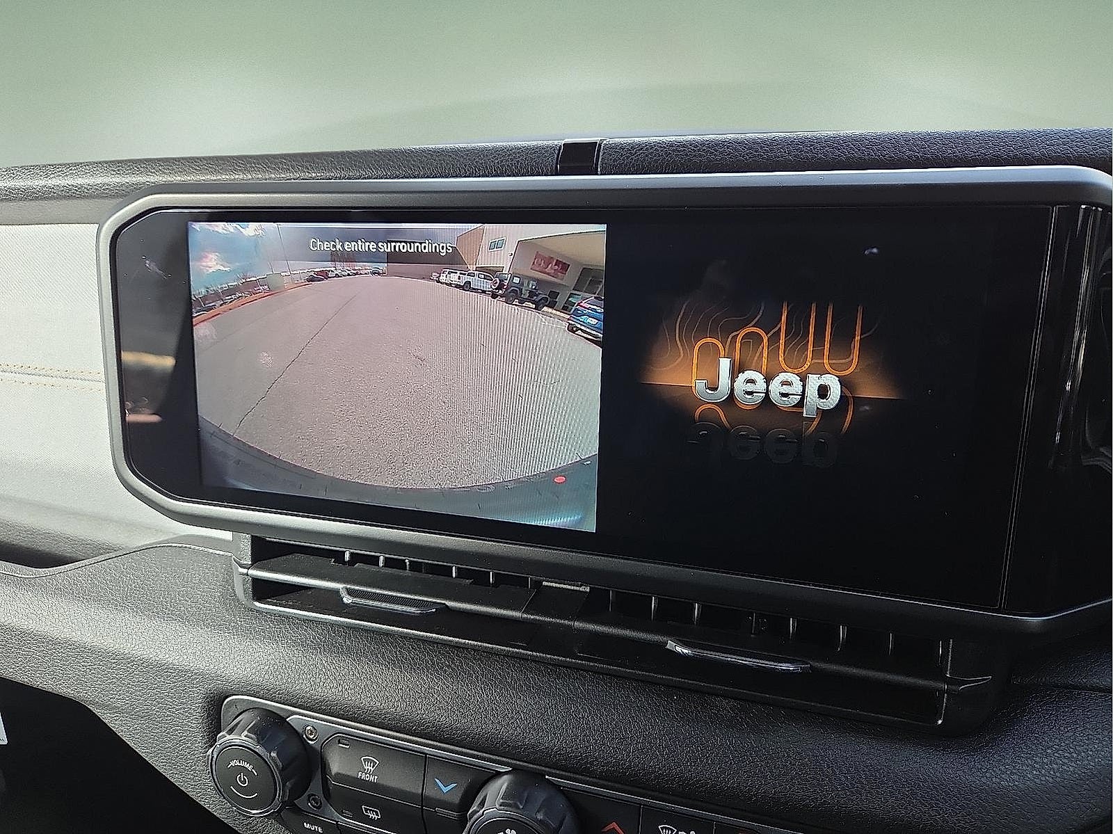 2026 Jeep Wrangler 4-Door Sport RHD 4x4