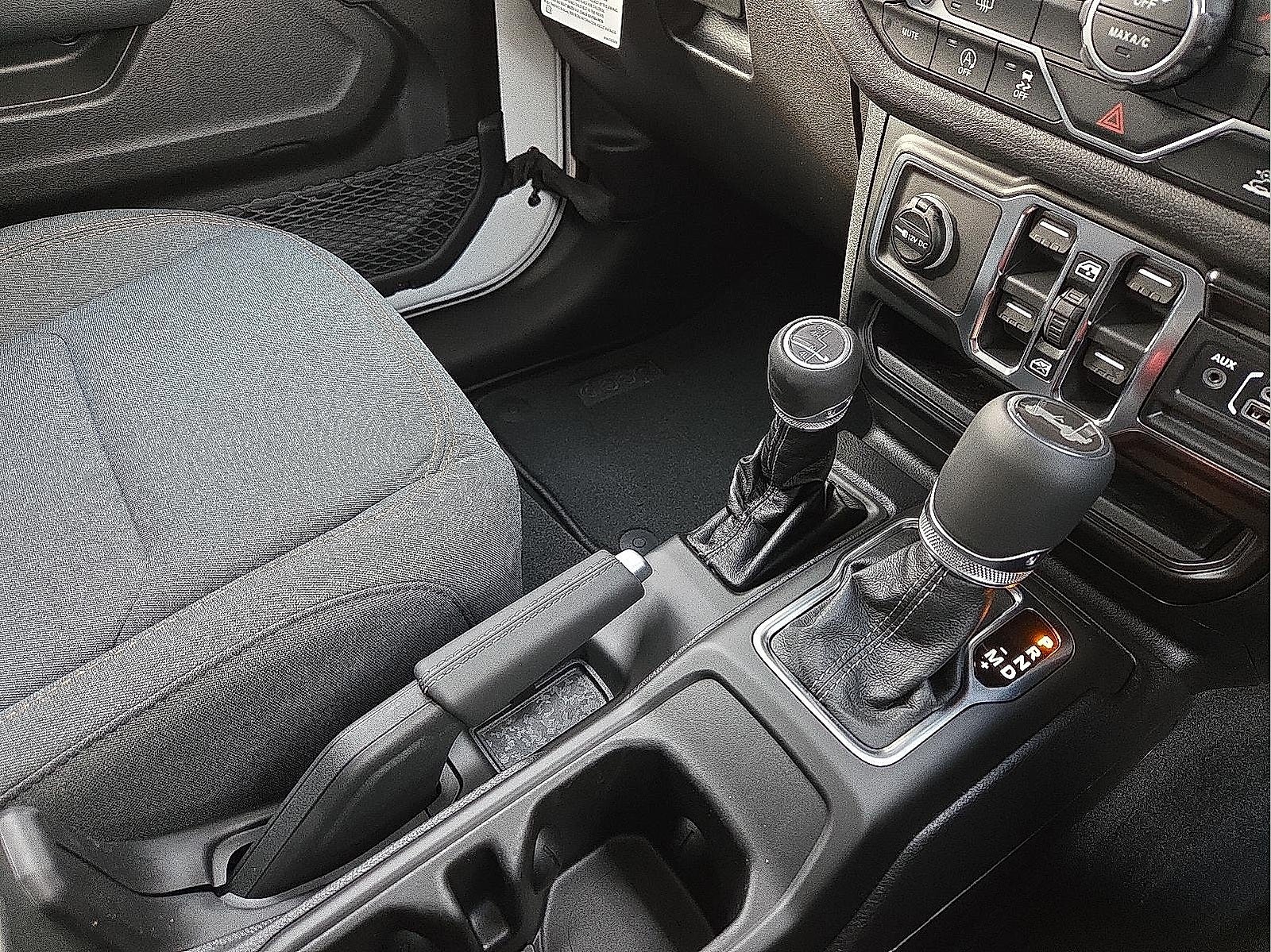 2026 Jeep Wrangler 4-Door Sport RHD 4x4