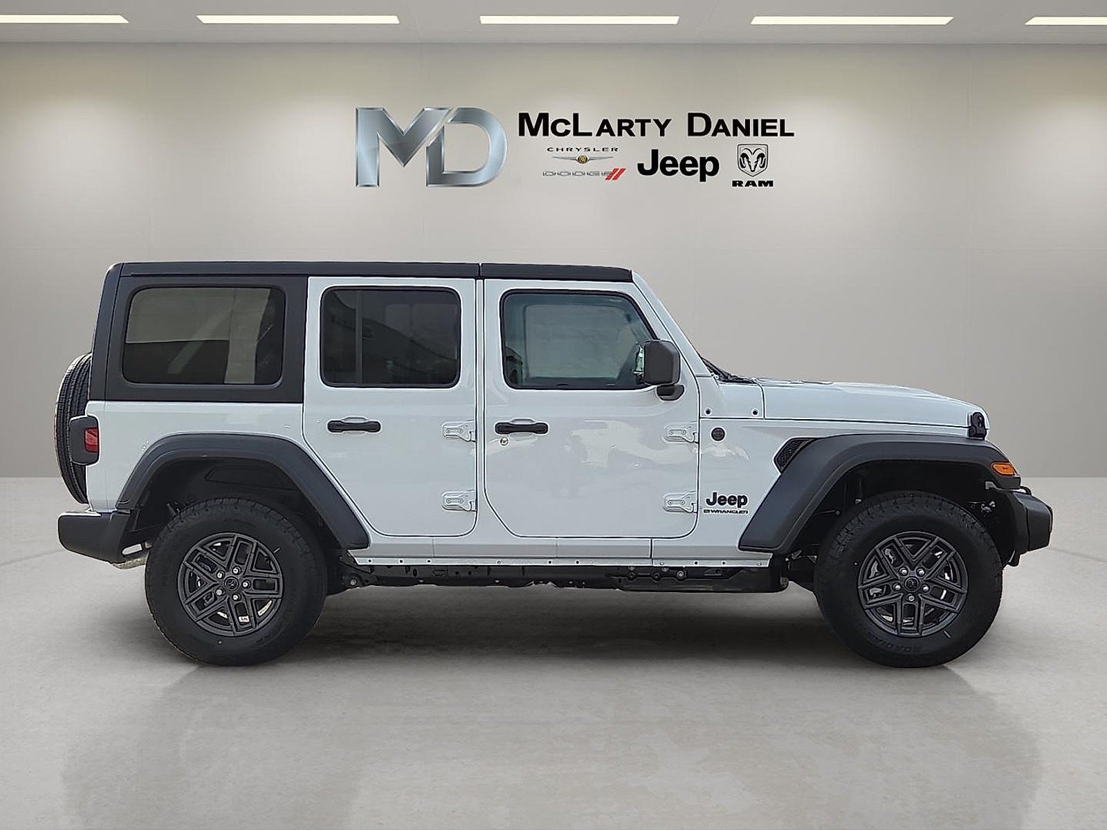 2026 Jeep Wrangler 4-Door Sport RHD 4x4