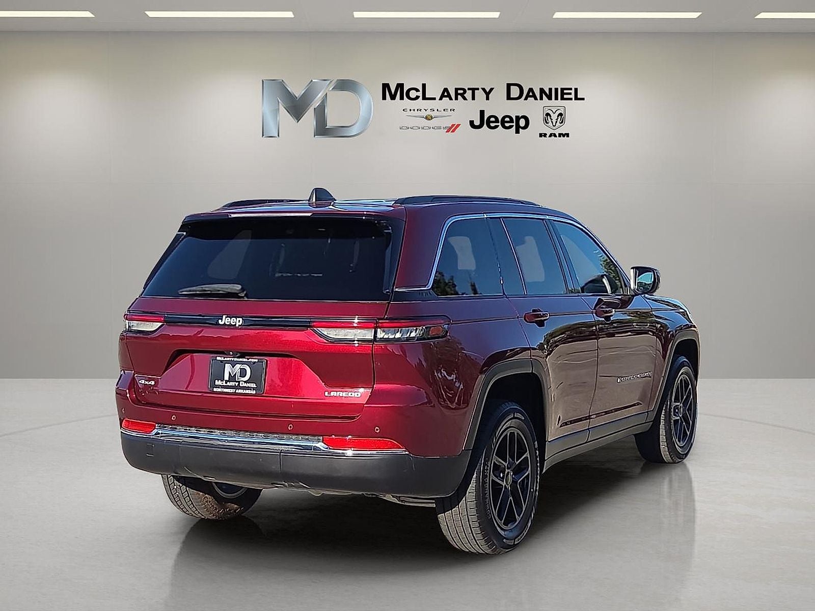 2024 Jeep Grand Cherokee Laredo X 4x4