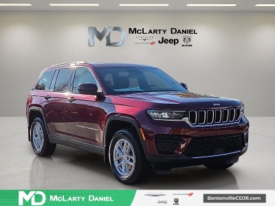 2025 Jeep Grand Cherokee GRAND CHEROKEE LAREDO X 4X4