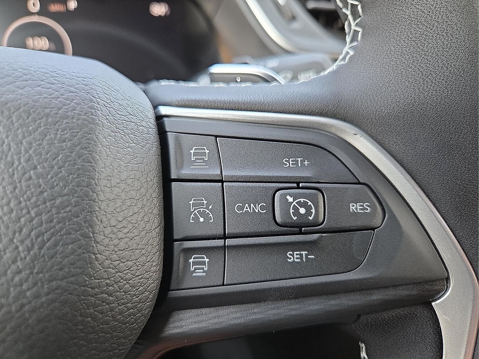 2025 Jeep Grand Cherokee GRAND CHEROKEE ALTITUDE 4X4