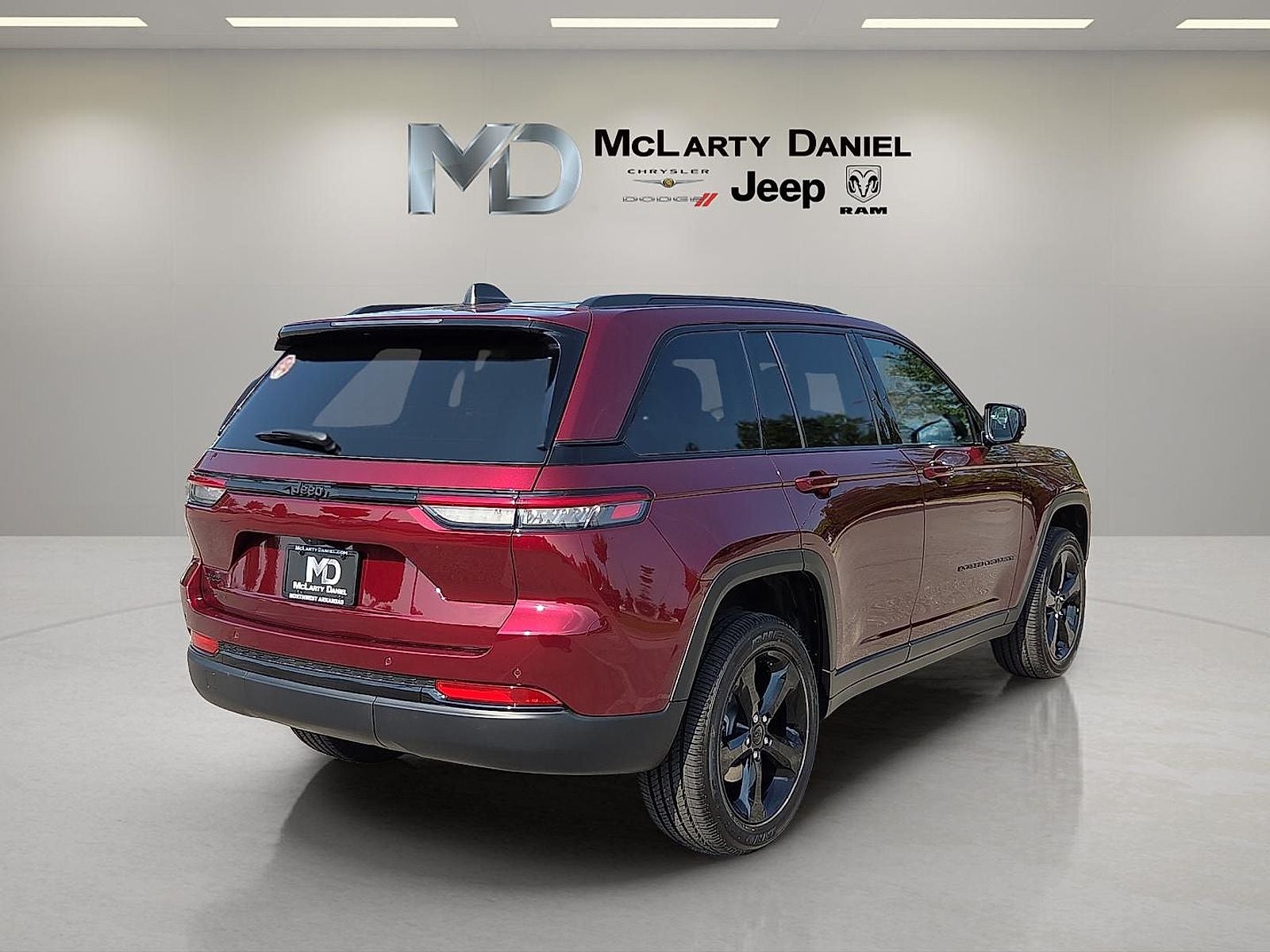 2025 Jeep Grand Cherokee GRAND CHEROKEE ALTITUDE 4X4