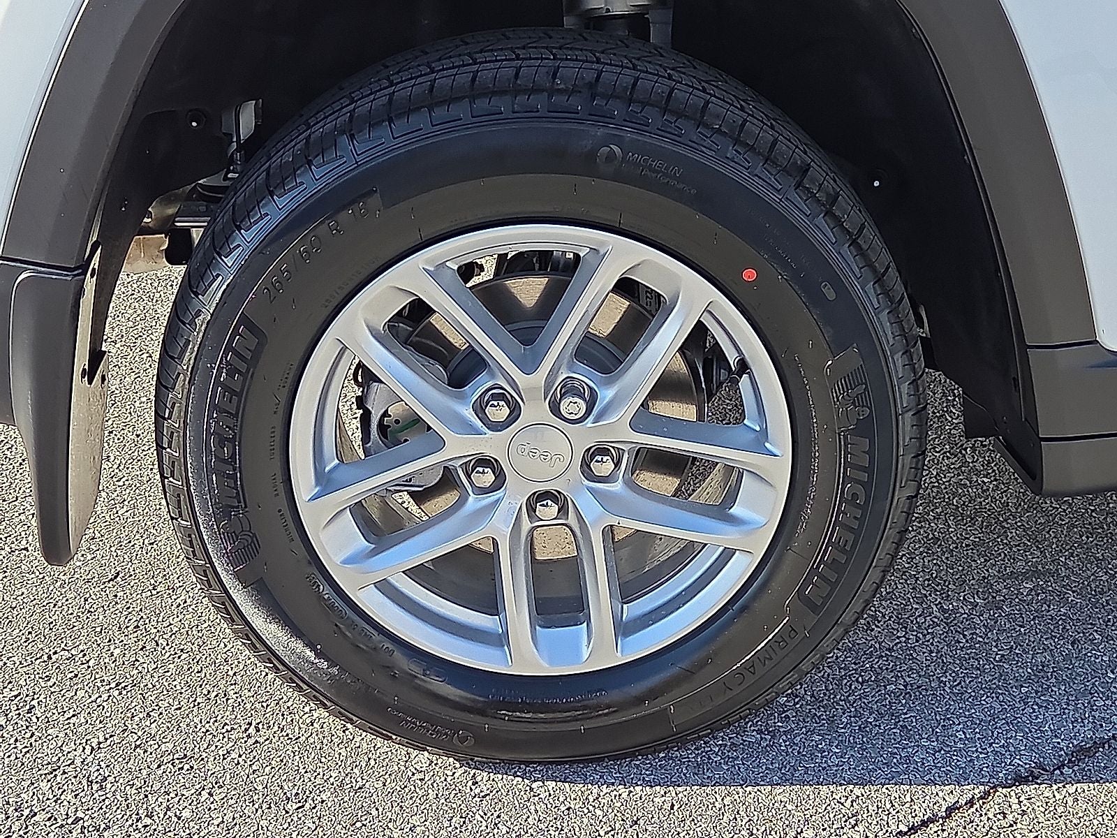 2026 Jeep Grand Cherokee GRAND CHEROKEE LAREDO X 4X4