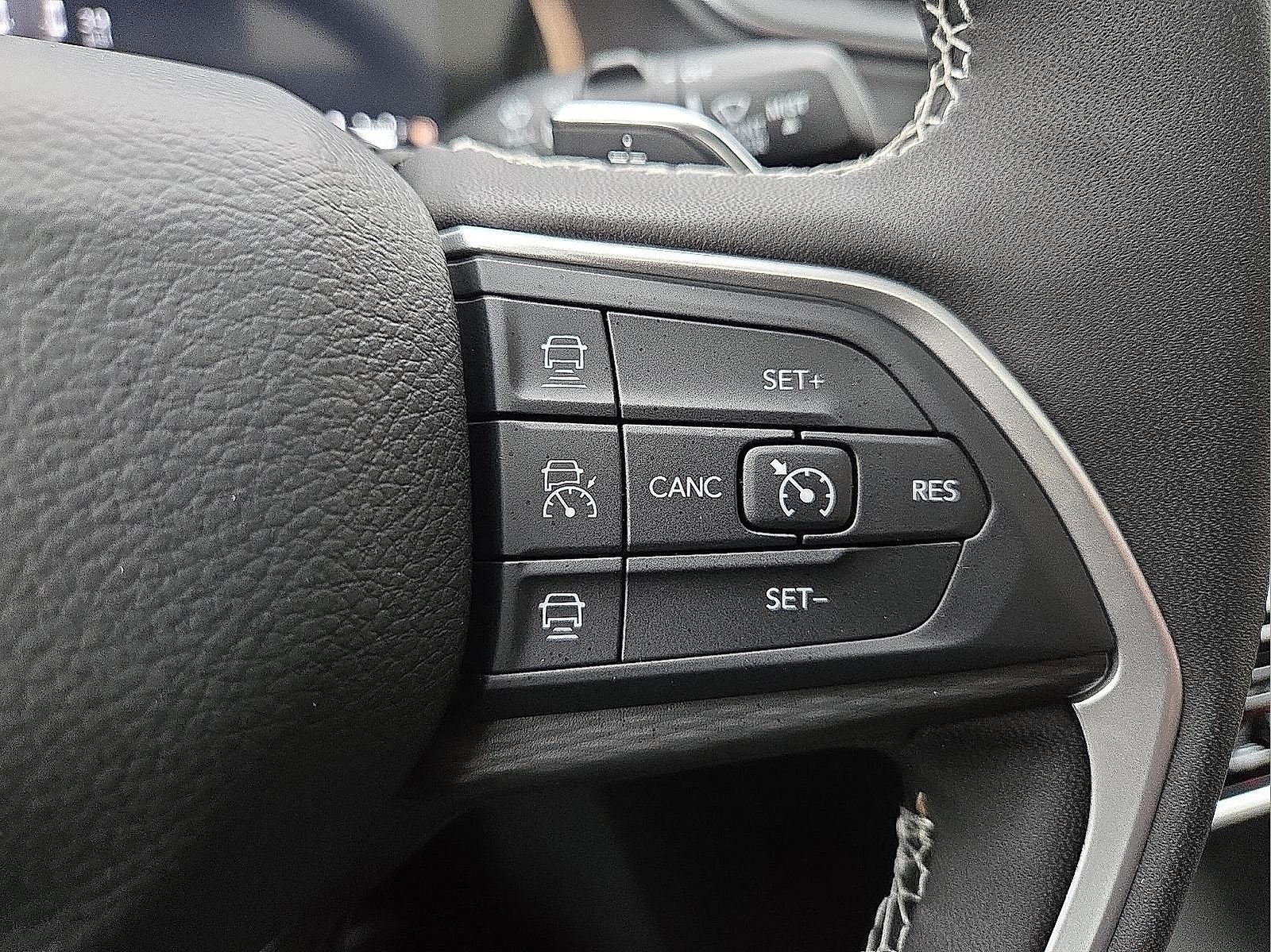 2026 Jeep Grand Cherokee GRAND CHEROKEE LAREDO X 4X4