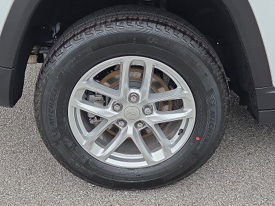 2026 Jeep Grand Cherokee GRAND CHEROKEE LAREDO X 4X4