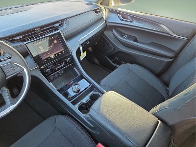 2026 Jeep Grand Cherokee GRAND CHEROKEE LAREDO X 4X4