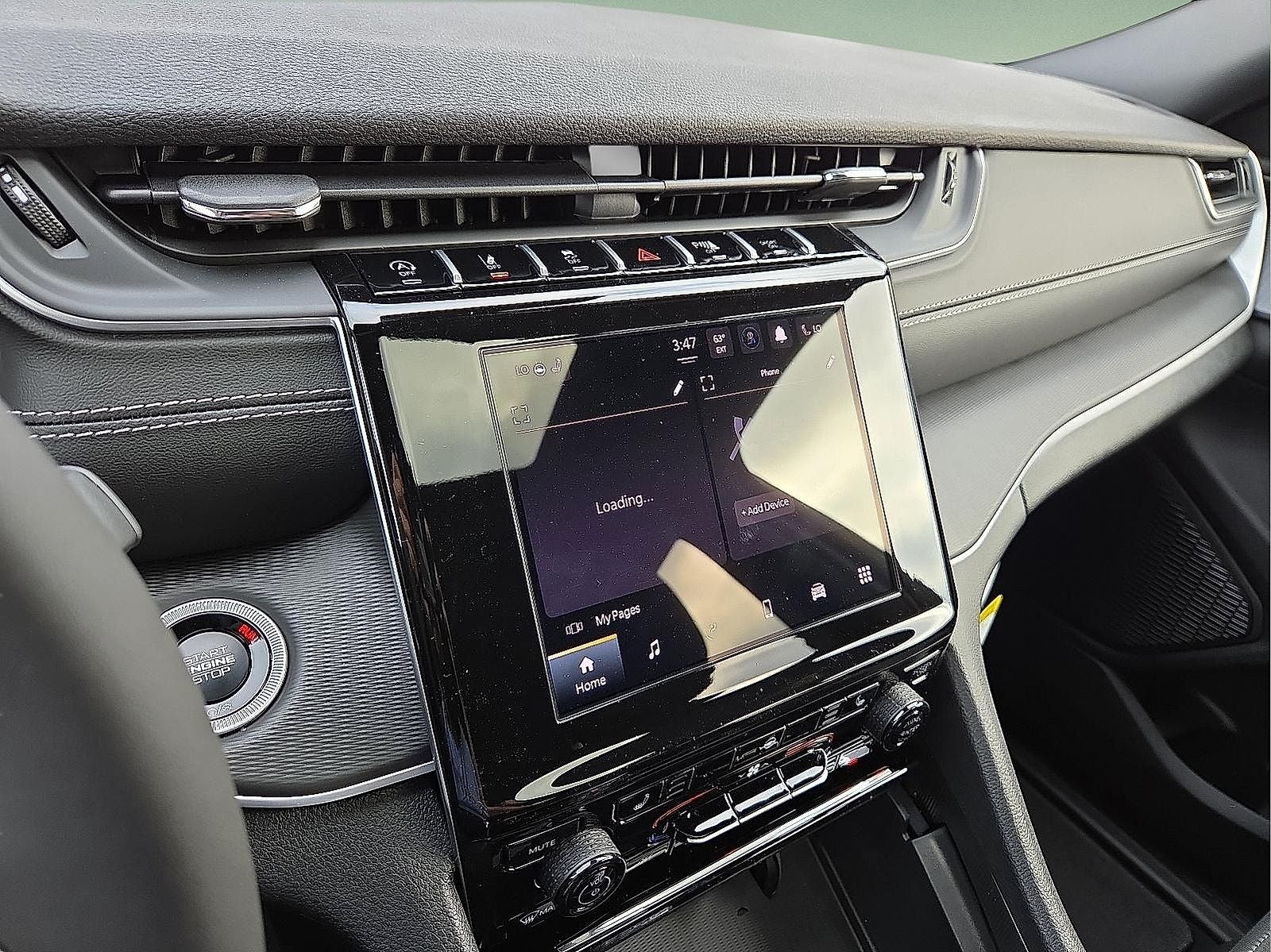 2026 Jeep Grand Cherokee GRAND CHEROKEE LAREDO X 4X4