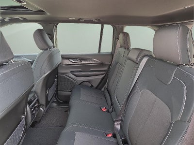 2026 Jeep Grand Cherokee GRAND CHEROKEE LAREDO X 4X4