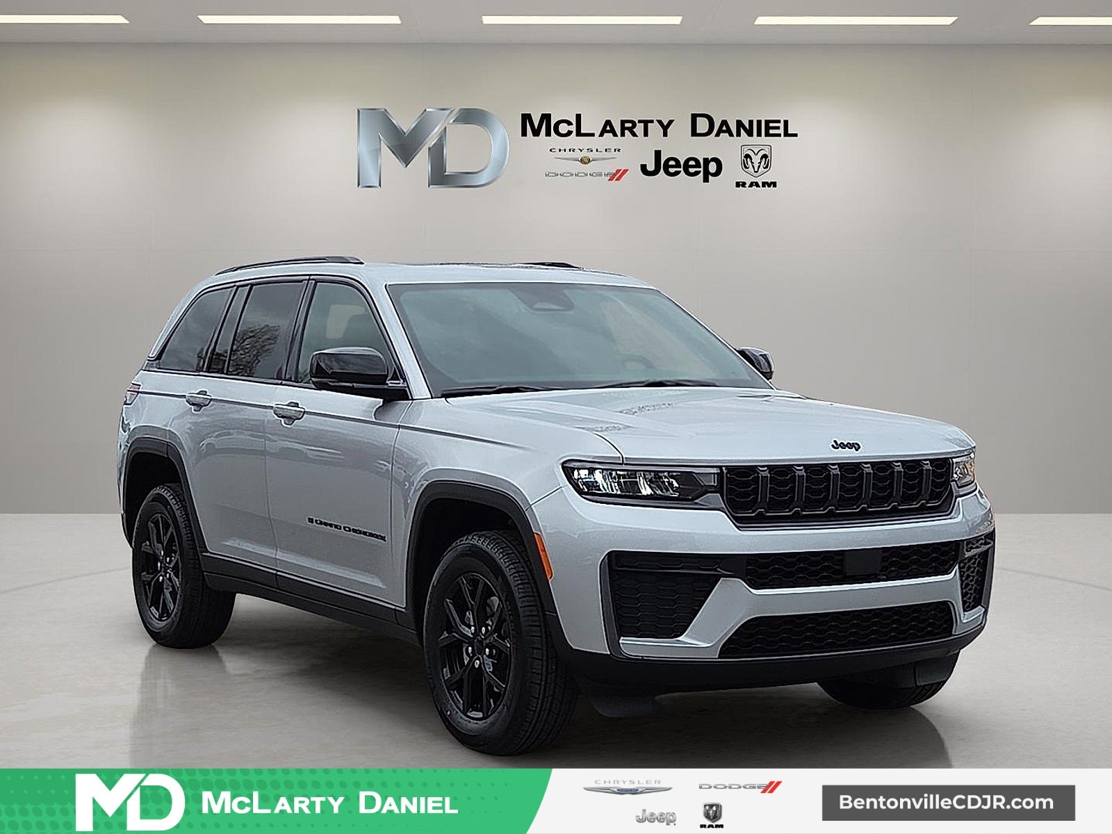 2026 Jeep Grand Cherokee GRAND CHEROKEE ALTITUDE 4X4