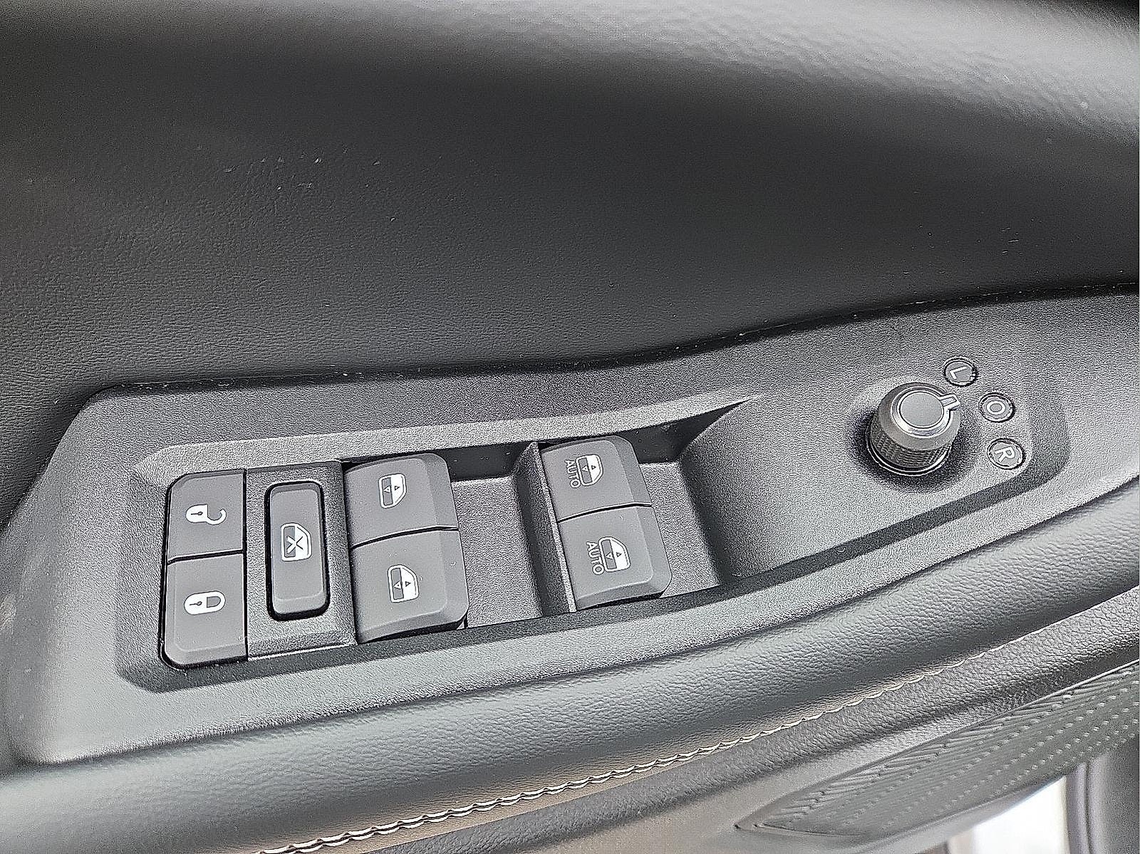 2026 Jeep Grand Cherokee GRAND CHEROKEE ALTITUDE 4X4