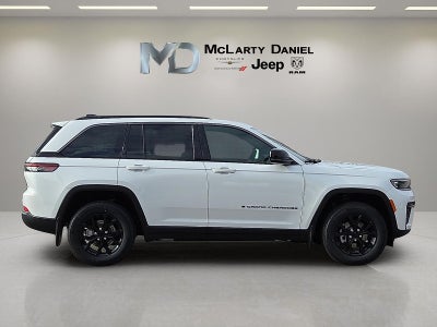 2026 Jeep Grand Cherokee GRAND CHEROKEE LAREDO ALTITUDE 4X4