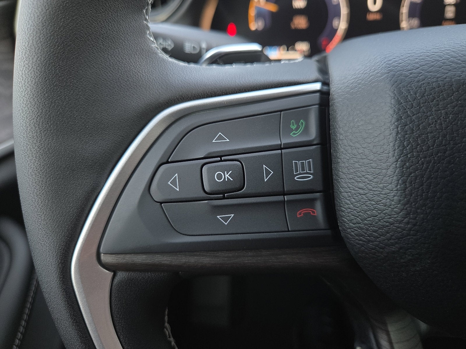2027 Jeep Grand Cherokee GRAND CHEROKEE LAREDO ALTITUDE 4X4