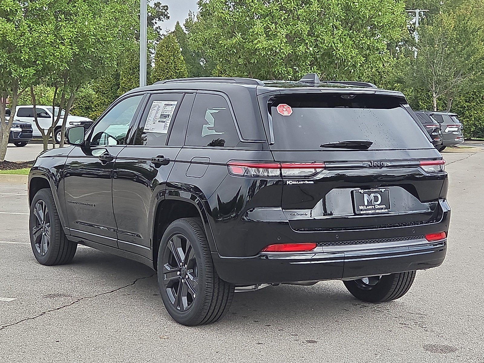 2027 Jeep Grand Cherokee GRAND CHEROKEE LIMITED RESERVE 4X4