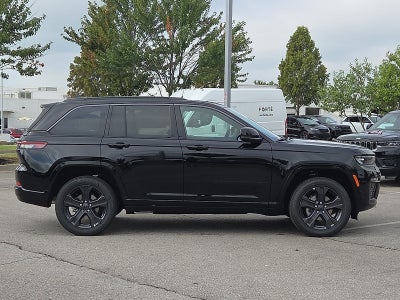 2027 Jeep Grand Cherokee GRAND CHEROKEE LIMITED RESERVE 4X4