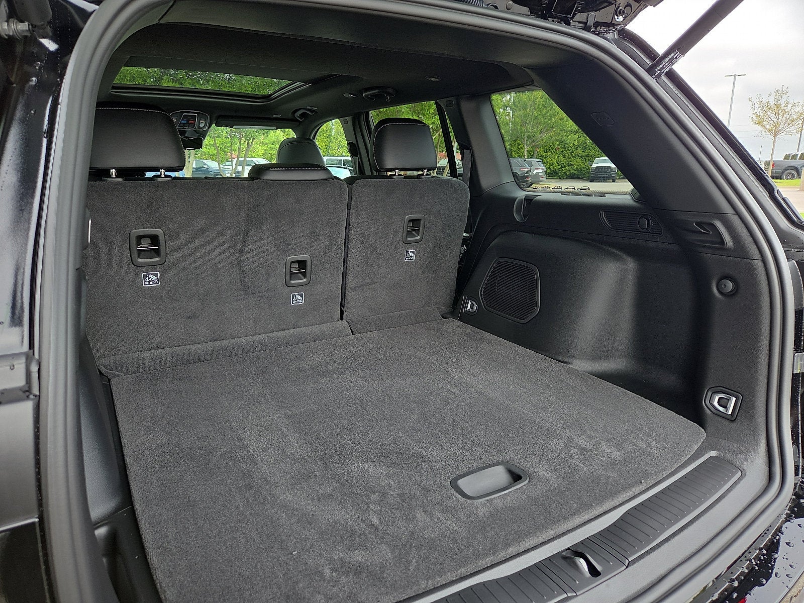 2027 Jeep Grand Cherokee GRAND CHEROKEE LIMITED RESERVE 4X4
