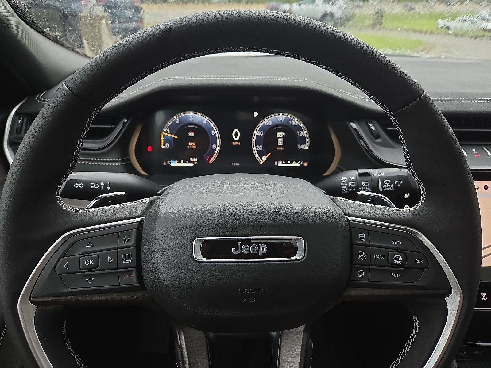 2027 Jeep Grand Cherokee GRAND CHEROKEE LIMITED RESERVE 4X4