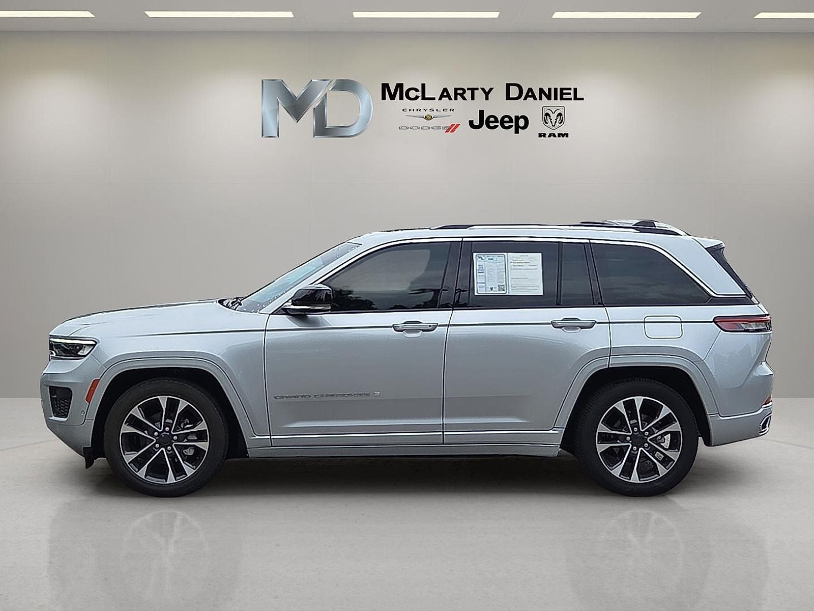 2024 Jeep Grand Cherokee Overland 4x4