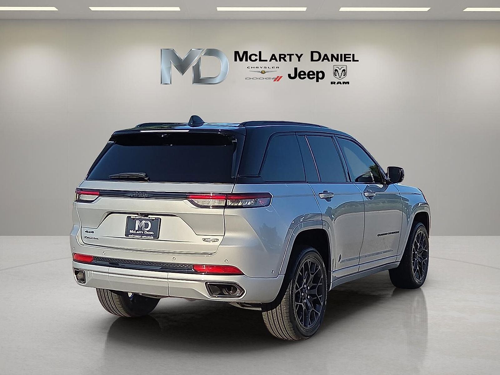 2025 Jeep Grand Cherokee Summit Reserve 4x4