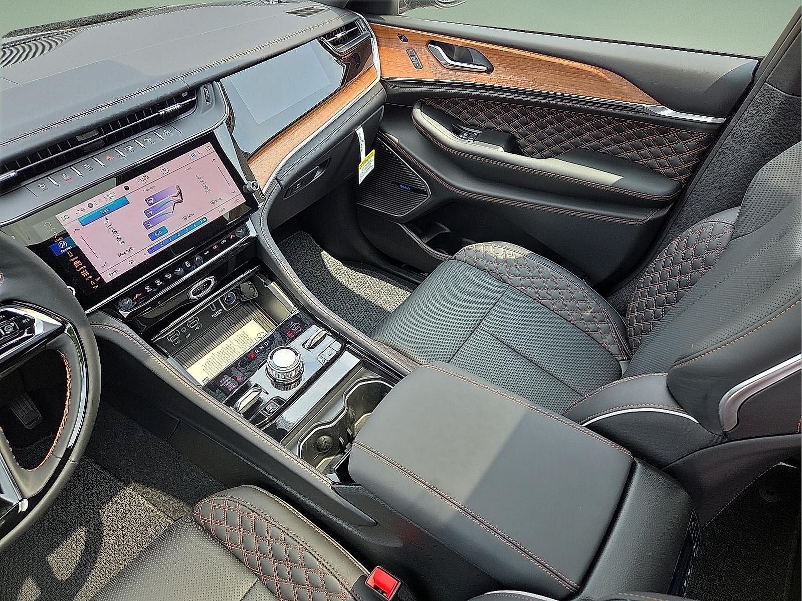 2026 Jeep Grand Cherokee GRAND CHEROKEE SUMMIT 4X4