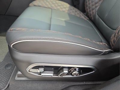2026 Jeep Grand Cherokee GRAND CHEROKEE SUMMIT 4X4