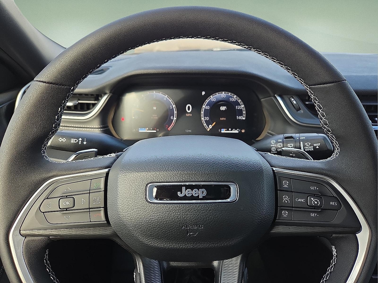 2025 Jeep Grand Cherokee GRAND CHEROKEE L ALTITUDE 4X4