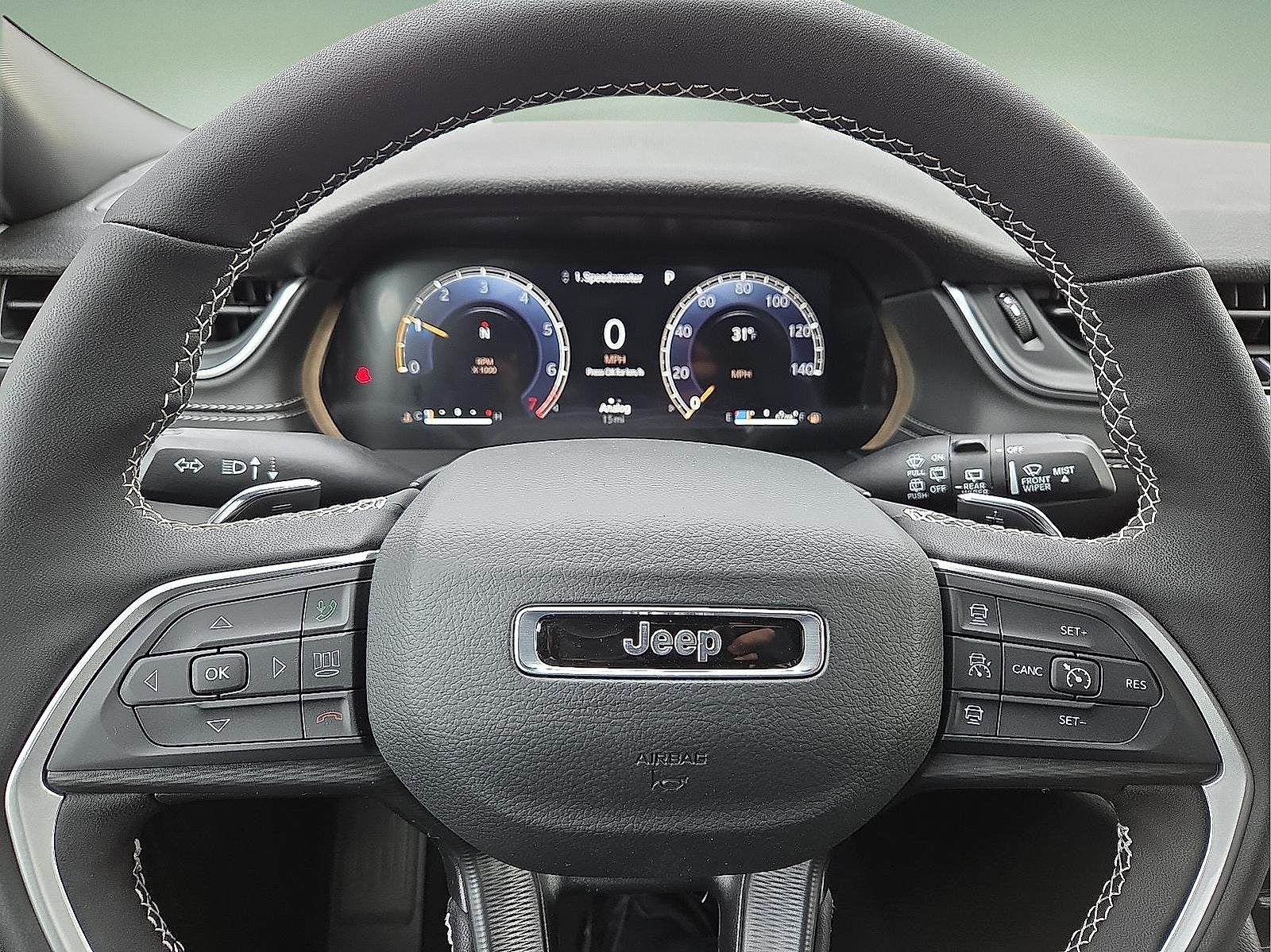 2025 Jeep Grand Cherokee GRAND CHEROKEE L LAREDO 4X4